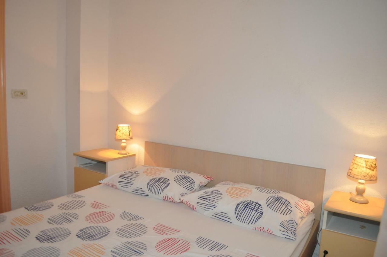 Apartment Ljubica Ljuban Makarska Exterior photo